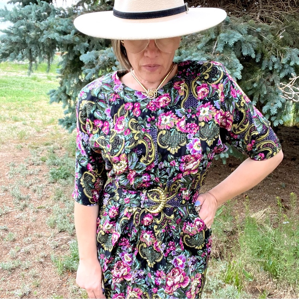Vintage WILLY'S INFLUENCE day dress. Circa 1980s. Made in the USA Paisley Print - Picture 1 of 9